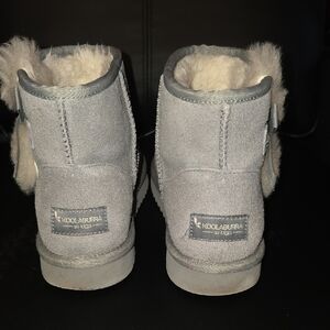 Koolaburra Kids Boots in Soft Gray